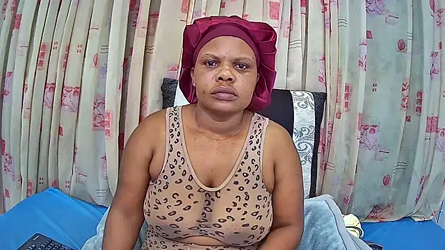 Snapshot of AngelinaX01 chatting on July 5, 3:34 am AngelinaX01 online show from July 5, 3:34 am