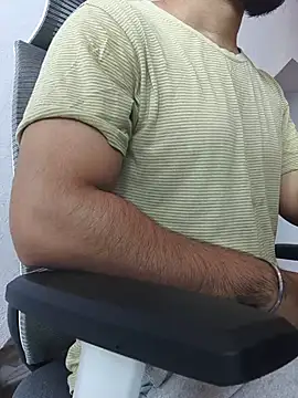 Snapshot of 8inch_hunk19 chatting on July 21, 6:05 am 8inch hunk19 online show from July 21, 6:05 am