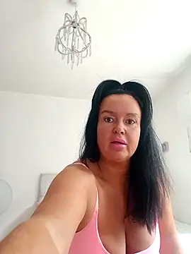 Snapshot of LexiLouBabe chatting on July 1, 11:34 am LexiLouBabe online show from July 1, 11:34 am