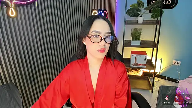 Snapshot of Emily_robertss1 chatting on July 23, 12:03 pm Emily robertss1 online show from July 23, 12:03 pm
