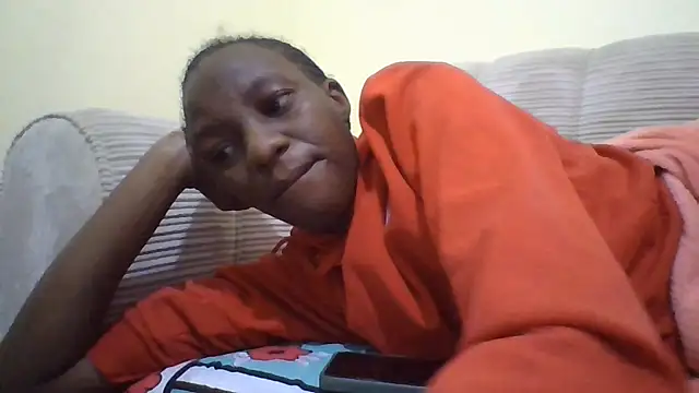 Snapshot of Savannah_Leex chatting on July 13, 5:32 am Savannah Leex online show from July 13, 5:32 am