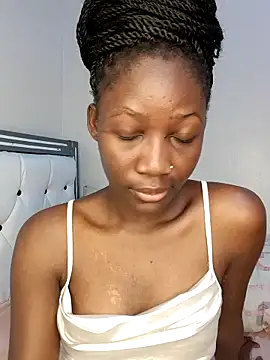 pookiezuu online show from July 25, 10:24 am