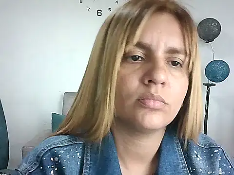 Asly- online show from July 16, 12:05 am