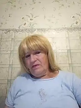 EmmaSwan555 online show from July 9, 5:28 pm