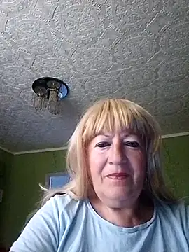EmmaSwan555 online show from July 12, 5:09 am