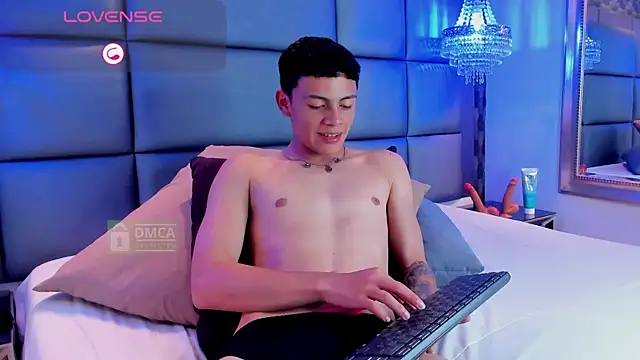 Mike Hung online show from June 25, 1:38 am