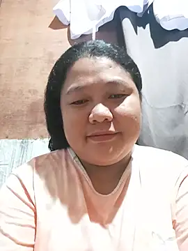 Snapshot of Glamourous_Smile16 chatting on July 9, 6:39 am Glamourous Smile16 online show from July 9, 6:39 am