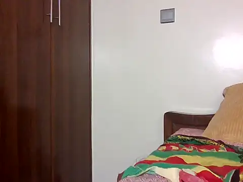Snapshot of fineriri chatting on June 28, 12:38 am fineriri online show from June 28, 12:38 am