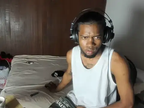 Snapshot of ryan_smith_x chatting on July 3, 6:14 pm ryan smith x online show from July 3, 6:14 pm