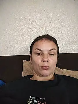 Roxi07972 online show from June 30, 4:13 am