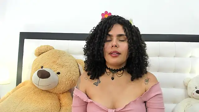 Snapshot of Cheila-Carter chatting on July 2, 7:42 pm Cheila-Carter online show from July 2, 7:42 pm