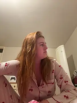 Redvelvetxx2 online show from June 30, 8:43 pm