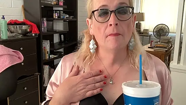 silverbanger3 online show from May 5, 6:38 pm