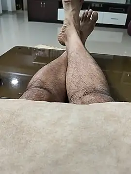 MaheshReddy99 online show from July 1, 2:29 pm