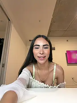 Snapshot of mermaid_jade chatting on July 8, 11:31 pm mermaid jade online show from July 8, 11:31 pm