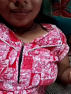 Snapshot of Strip-girl chatting on July 2, 9:26 am Strip-girl online show from July 2, 9:26 am