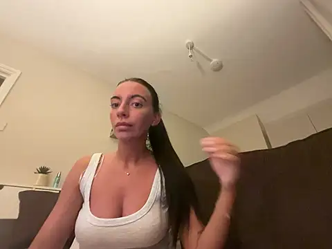 Snapshot of Daisxx chatting on July 4, 10:38 pm Daisxx online show from July 4, 10:38 pm