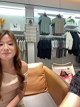 zze4689 online show from June 30, 4:46 am