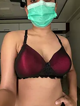 nudemee online show from July 4, 9:48 am