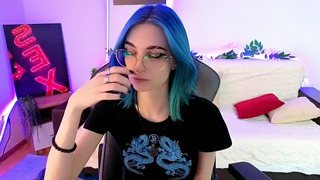 Snapshot of LilithMoon2 chatting on July 12, 6:26 am LilithMoon2 online show from July 12, 6:26 am