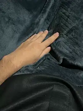 Snapshot of Zizouranou chatting on July 2, 9:43 pm Zizouranou online show from July 2, 9:43 pm