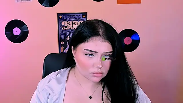 Snapshot of amanda_striking chatting on July 5, 9:05 am amanda striking online show from July 5, 9:05 am