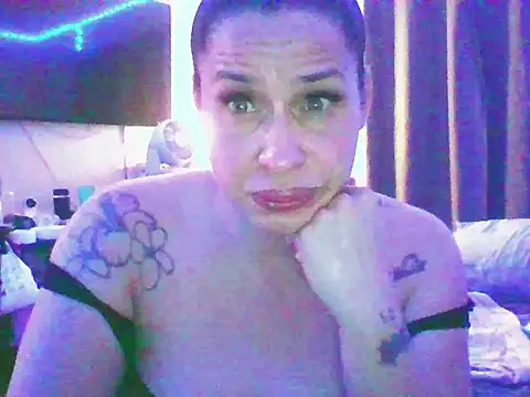 imisamoore69 online show from November 30, 7:12 am