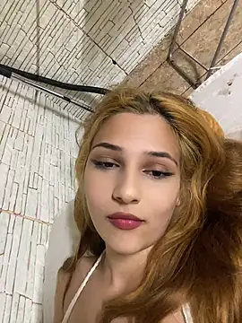 amandablonde49 online show from July 8, 10:25 pm