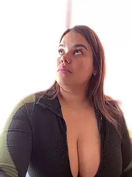 AliceStarshine online show from February 18, 6:15 pm