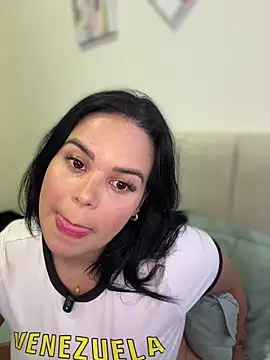 AliceStarshine online show from March 31, 2:35 am