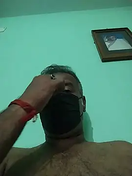 Snapshot of daddy_small_dick chatting on July 4, 12:55 pm daddy small dick online show from July 4, 12:55 pm