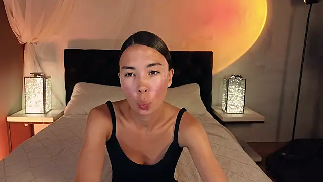Snapshot of _coyy_ chatting on July 5, 3:52 pm coyy online show from July 5, 3:52 pm