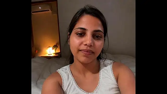 Snapshot of DiyaVodka00 chatting on July 5, 8:16 pm DiyaVodka00 online show from July 5, 8:16 pm