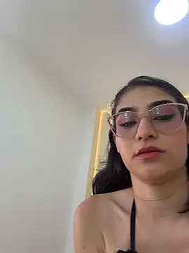 Snapshot of LunaBloon chatting on July 17, 5:18 pm LunaBloon online show from July 17, 5:18 pm