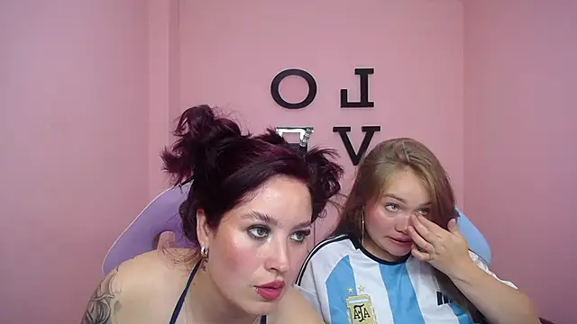 Snapshot of Irina_zafira chatting on July 7, 2:43 pm Irina zafira online show from July 7, 2:43 pm