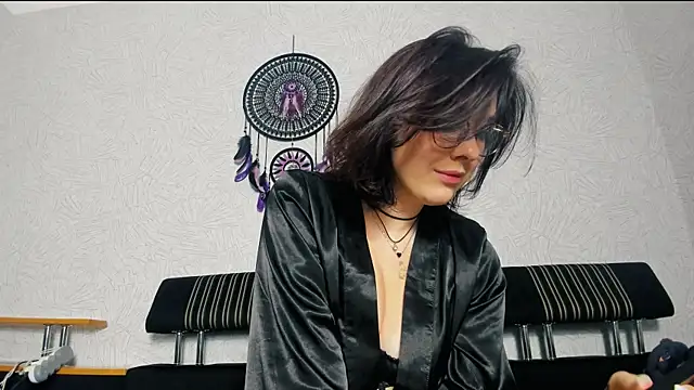 Snapshot of DI_Fetish chatting on July 16, 3:51 pm DI Fetish online show from July 16, 3:51 pm