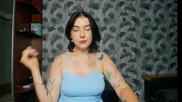 Snapshot of DI_Fetish chatting on July 23, 8:29 pm DI Fetish online show from July 23, 8:29 pm