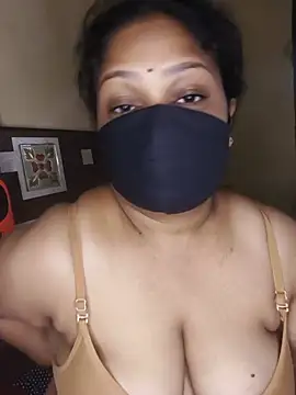 Snapshot of Priya_Jii chatting on July 12, 4:03 am Priya Jii online show from July 12, 4:03 am