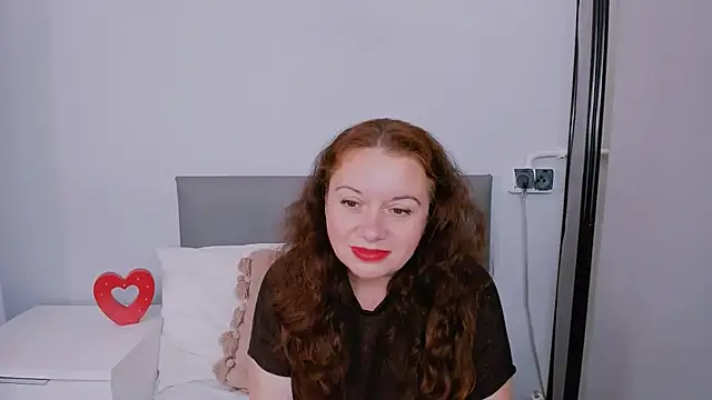 ElisabethLovee online show from July 8, 2:21 pm