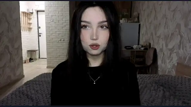 Snapshot of AmieSky chatting on July 12, 4:53 pm AmieSky online show from July 12, 4:53 pm