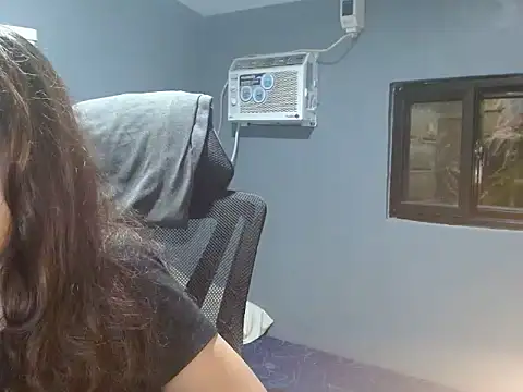 Snapshot of maria_bles chatting on July 10, 6:50 am maria bles online show from July 10, 6:50 am