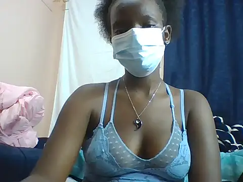 Snapshot of Fkamu1 chatting on July 9, 6:34 pm Fkamu1 online show from July 9, 6:34 pm