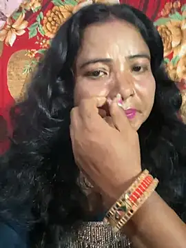 Snapshot of queen_1211 chatting on July 10, 4:42 pm queen 1211 online show from July 10, 4:42 pm