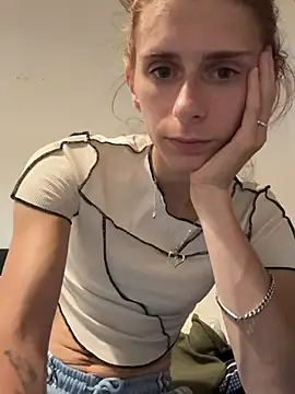 Luisawilliam online show from July 16, 10:38 pm