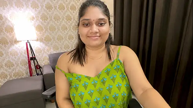 Snapshot of bhavya_543 chatting on July 9, 10:03 pm bhavya 543 online show from July 9, 10:03 pm