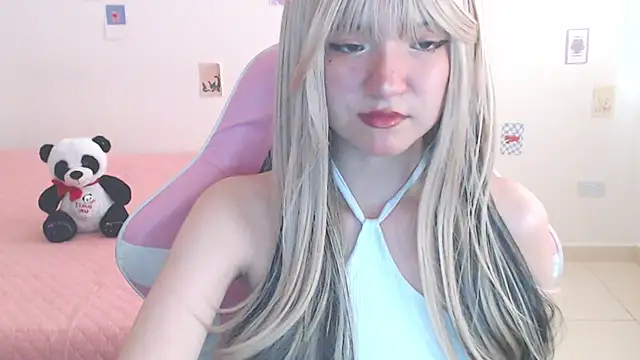 SweetSkyy 1 online show from July 10, 10:34 pm