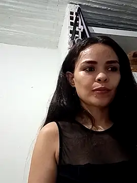 Snapshot of katryonax chatting on July 13, 3:20 am katryonax online show from July 13, 3:20 am