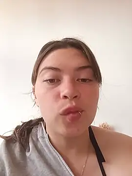 Snapshot of LoveShae- chatting on July 10, 5:15 pm LoveShae- online show from July 10, 5:15 pm