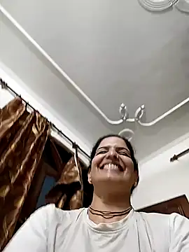 Snapshot of Gori_2 chatting on July 12, 5:04 pm Gori 2 online show from July 12, 5:04 pm