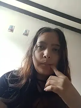 alana2030 online show from August 2, 4:05 pm